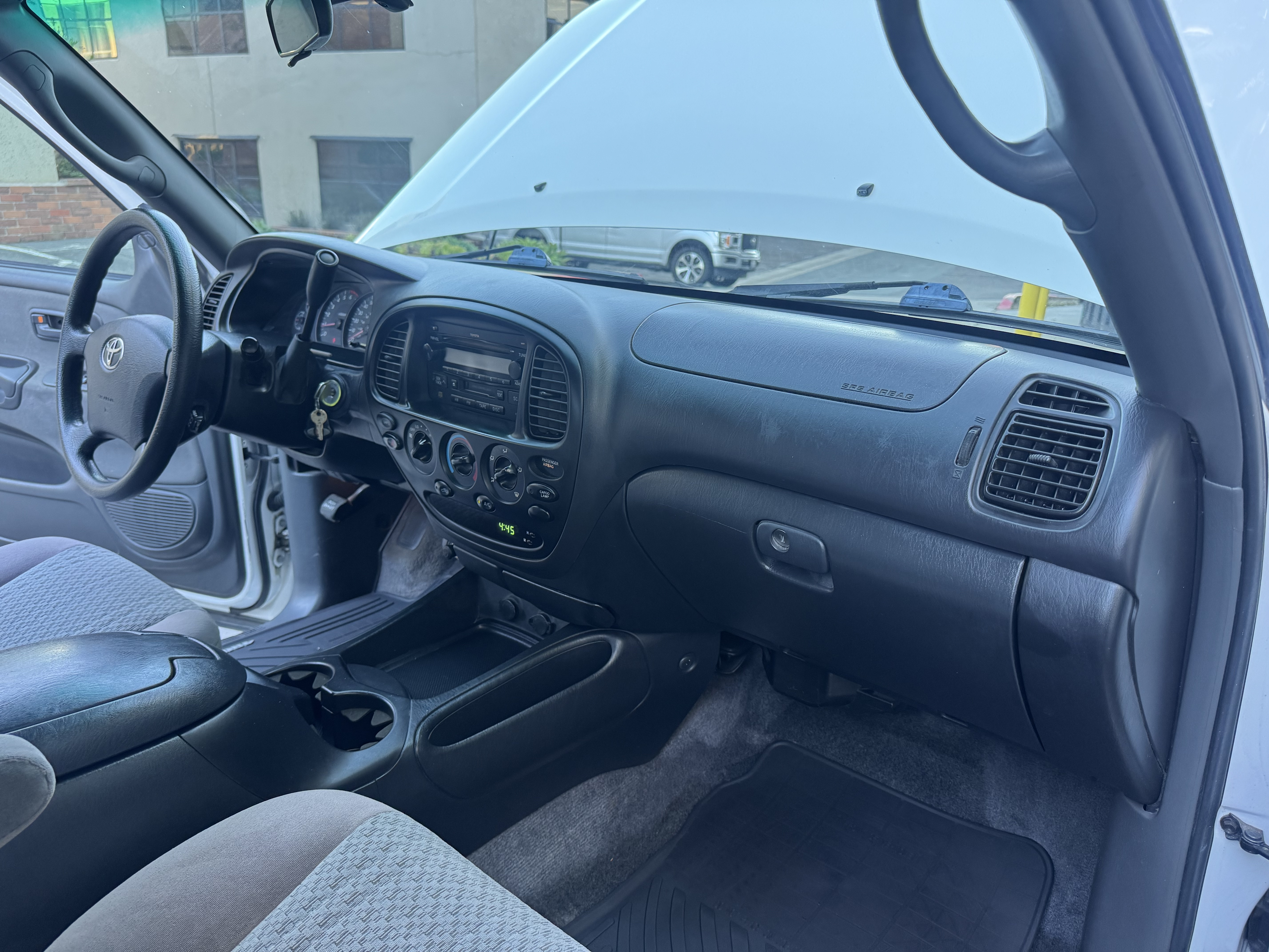 Used 2006 Toyota Tundra w/ TRD Off-Road Package RWD image 32