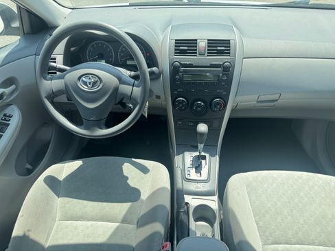 Used 2009 Toyota Corolla LE FWD image 23