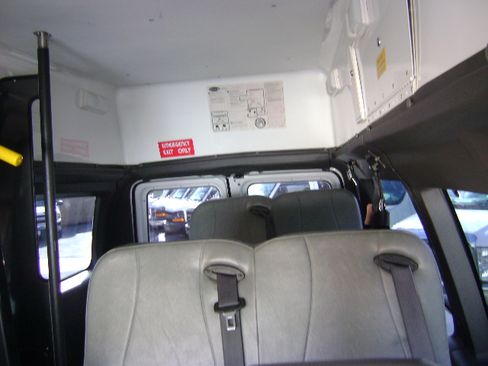 Used 2013 Ford E-350 and Econoline 350 XL image 16