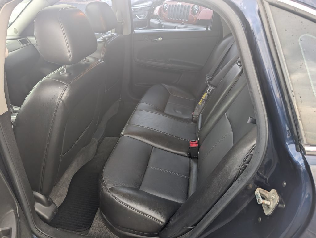 Used 2008 Chevrolet Impala LTZ FWD image 7