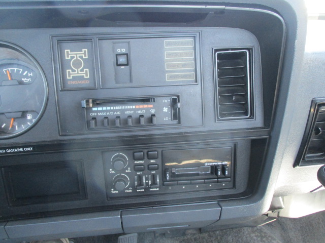 Used 1991 Dodge D/W Truck 150 AWD/4WD image 25