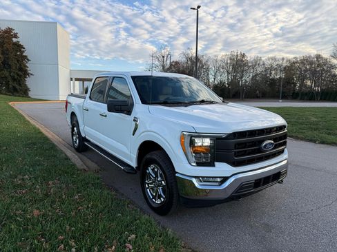 Used 2023 Ford F150 XLT image 4