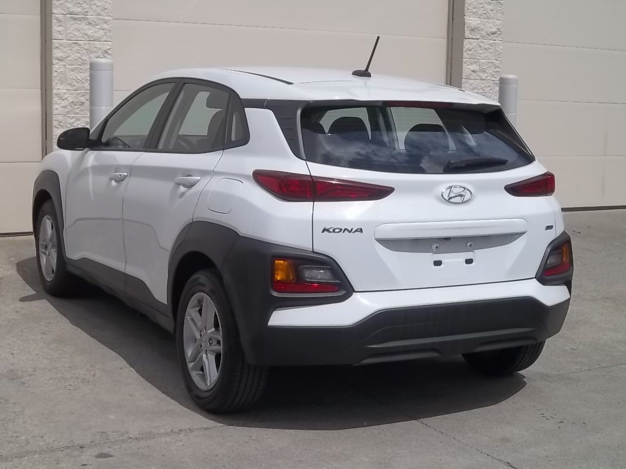 Used 2021 Hyundai Kona AWD SE image 6