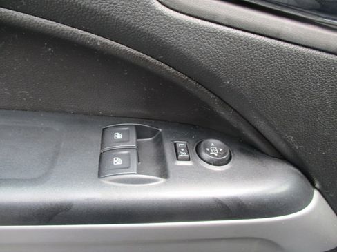 Used 2022 Chevrolet Colorado LT image 19