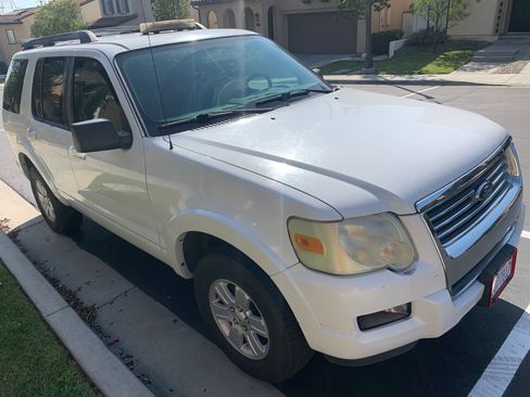 Used 2009 Ford Explorer 2WD XLT image 16