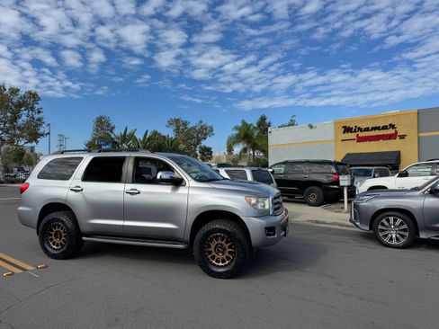 Used 2012 Toyota Sequoia Platinum image 16