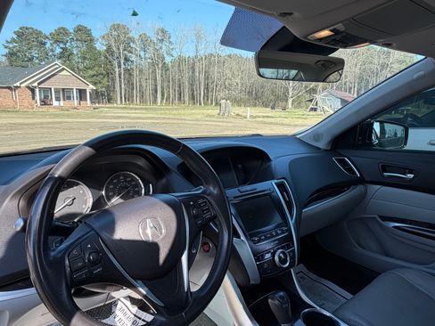 Used 2015 Acura TLX FWD image 5