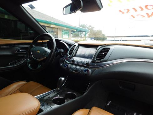 Used 2015 Chevrolet Impala LTZ image 24