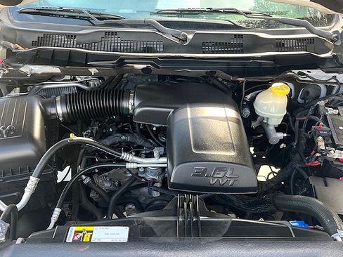 Used 2017 RAM 1500 SLT image 21
