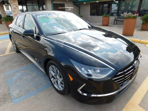 Used 2021 Hyundai Sonata SE image 1