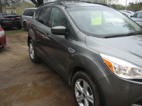Used 2014 Ford Escape SE image 3