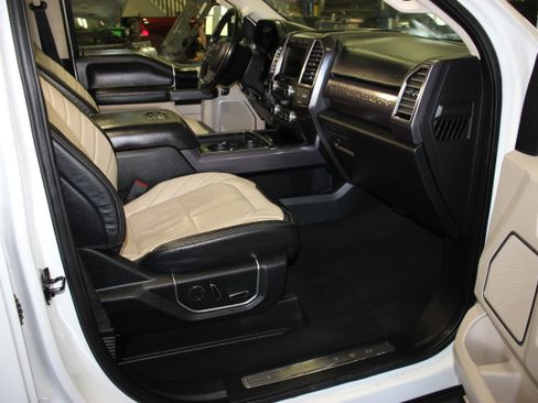 Used 2020 Ford F350 AWD/4WD image 19