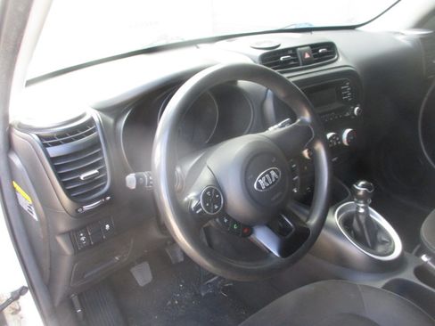 Used 2016 Kia Soul image 13