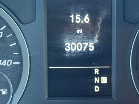 Used 2023 Mercedes-Benz Metris image 8