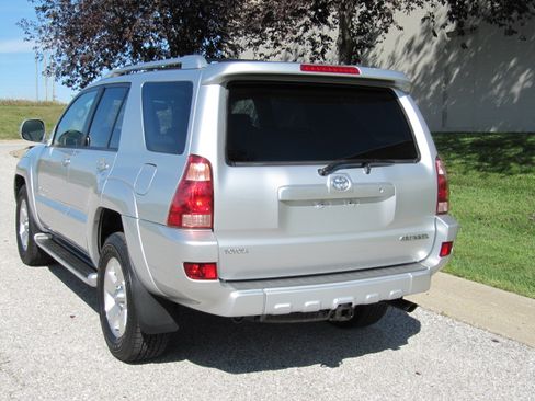 Used 2003 Toyota 4Runner Limited image 12