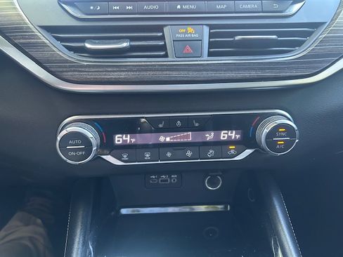 Used 2020 Nissan Altima 2.5 SL FWD image 17