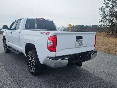 Used 2016 Toyota Tundra SR5 image 3