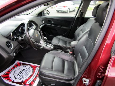 Used 2016 Chevrolet Cruze Limited LTZ image 18