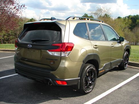 Used 2025 Subaru Forester Wilderness image 13
