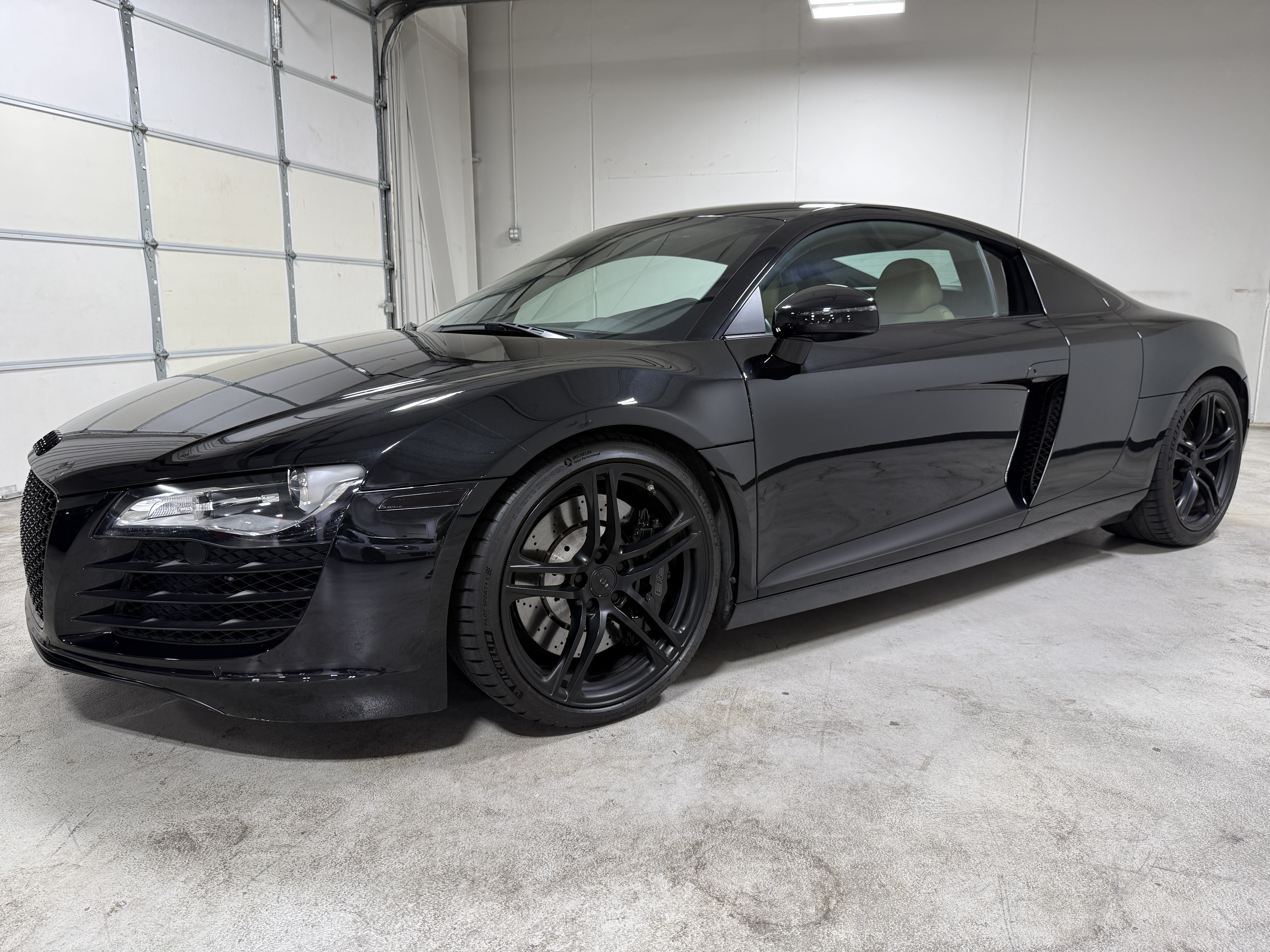 Used 2009 Audi R8 4.2 Coupe AWD/4WD image 10