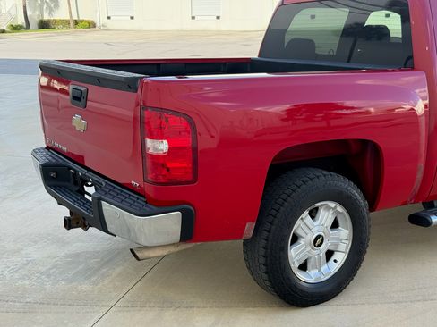 Used 2007 Chevrolet Silverado 1500 LTZ image 39