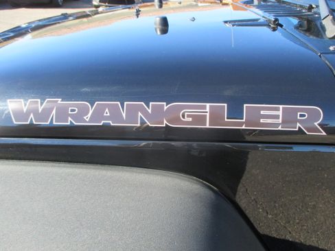 Used 2018 Jeep Wrangler Sport S image 12