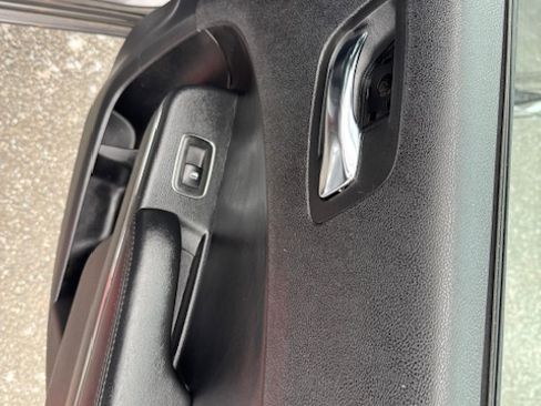 Used 2013 Dodge Charger SXT image 12