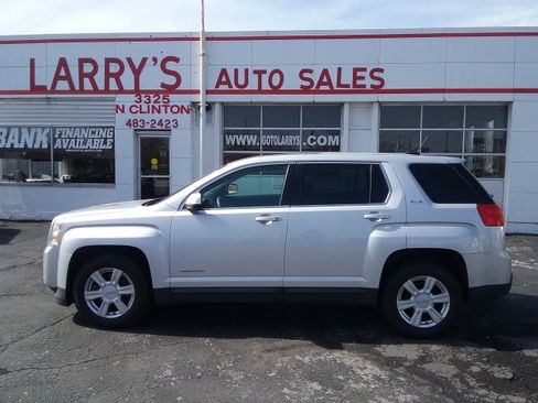 Used 2015 GMC Terrain SLE image 25