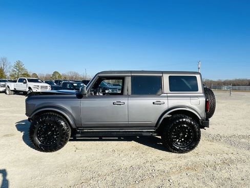 Used 2023 Ford Bronco Outer Banks image 3