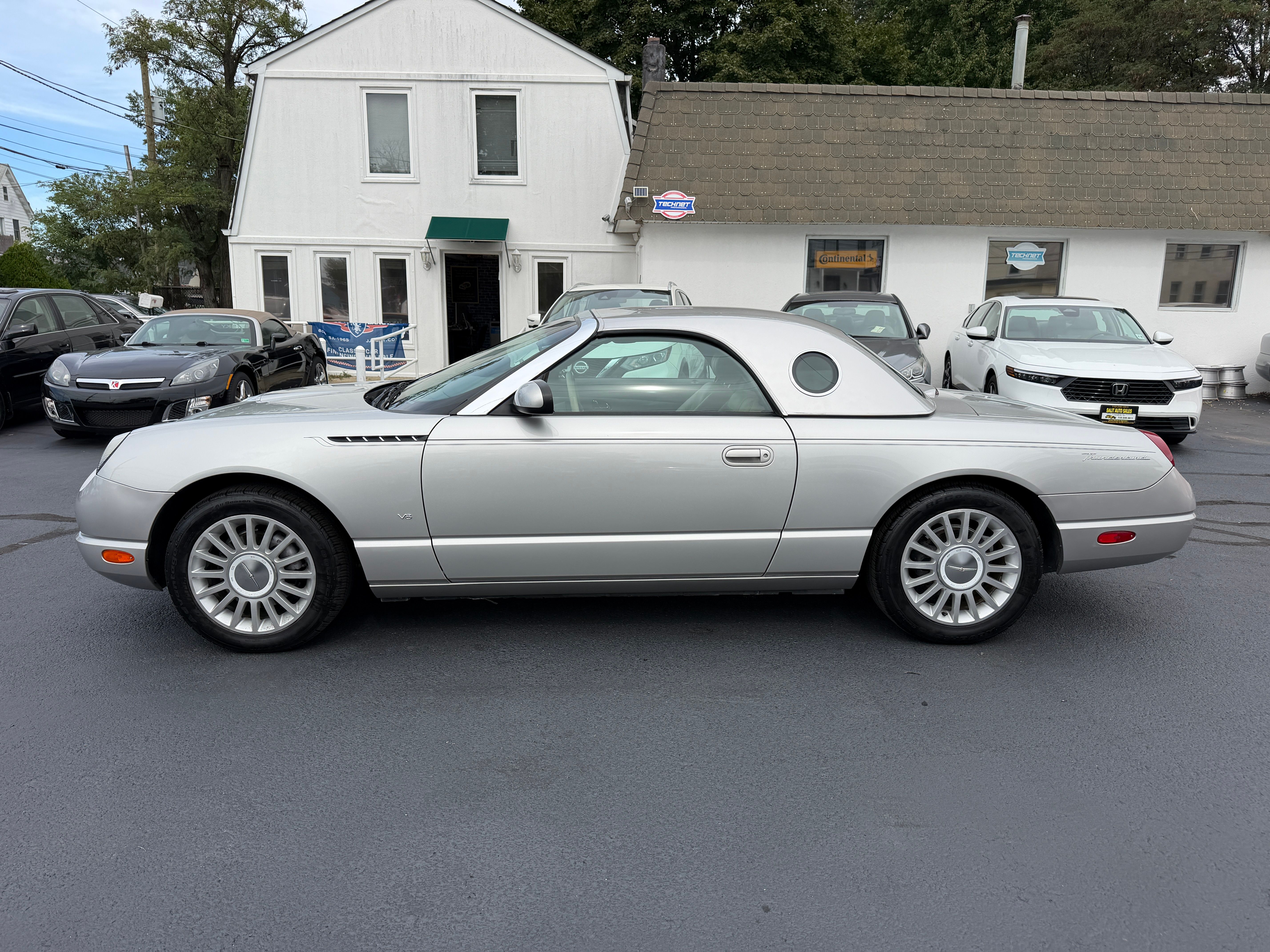 Used 2004 Ford Thunderbird UNAVAIL RWD image 37