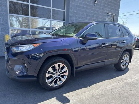 Used 2021 Toyota RAV4 Limited image 1