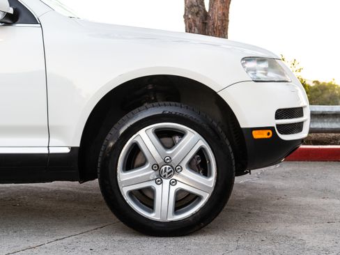 Used 2006 Volkswagen Touareg V10 TDI image 17