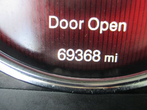 Used 2017 FIAT 500 Pop Hatchback FWD image 3
