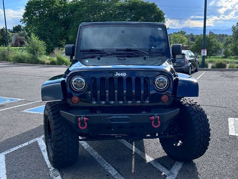 Used 2013 Jeep Wrangler Unlimited Sahara image 2