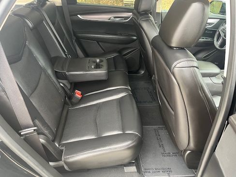 Used 2017 Cadillac XT5 Premium Luxury image 16