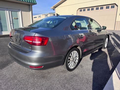 Used 2015 Volkswagen Jetta SE image 5