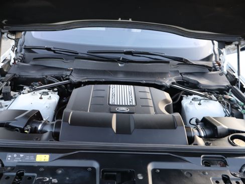 Used 2018 Land Rover Discovery HSE Luxury image 45