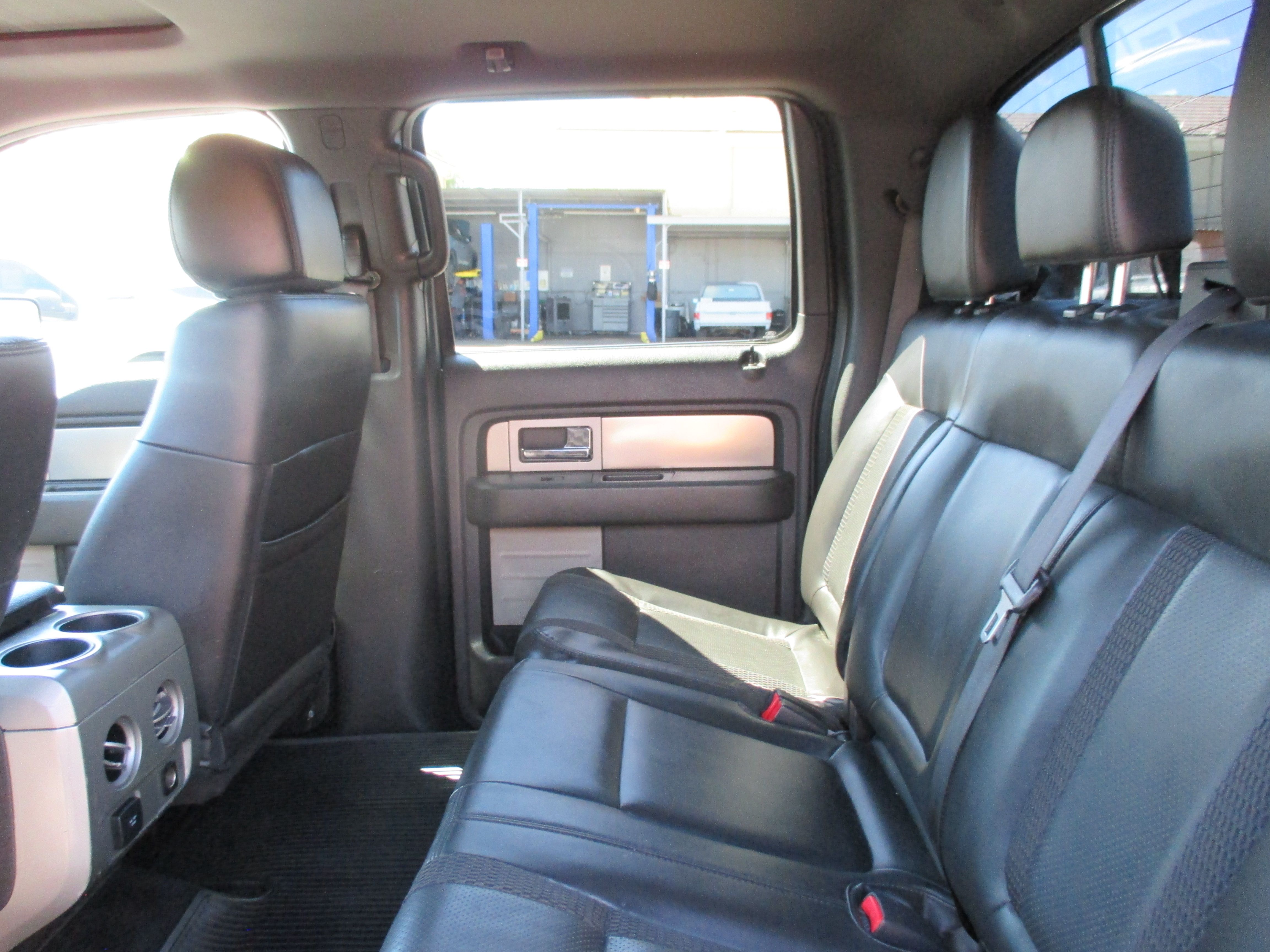 Used 2012 Ford F150 4x4 Crew Cab SVT Raptor image 16