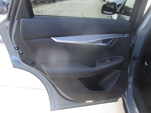 Used 2022 INFINITI QX50 AWD Luxe image 19