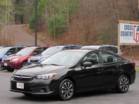 Used 2022 Subaru Impreza 2.0i Premium image 2