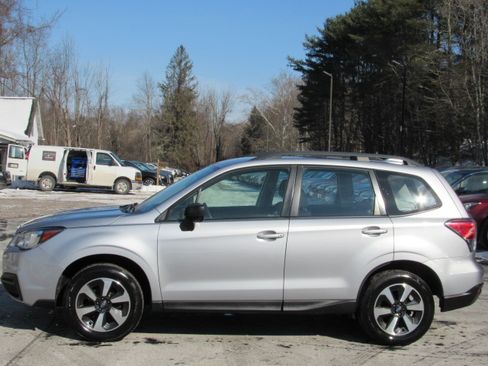 Used 2018 Subaru Forester 2.5i Premium image 5