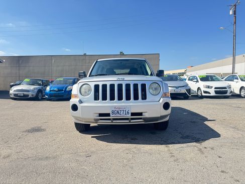 Used 2010 Jeep Patriot Sport image 10