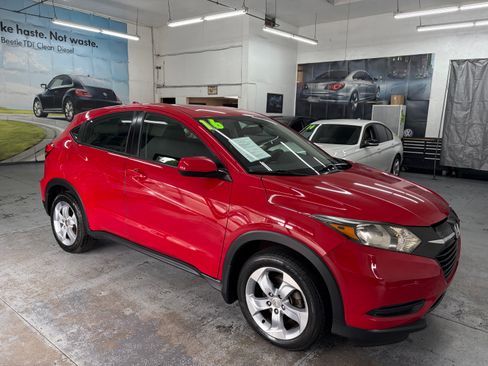 Used 2016 Honda HR-V FWD LX image 9