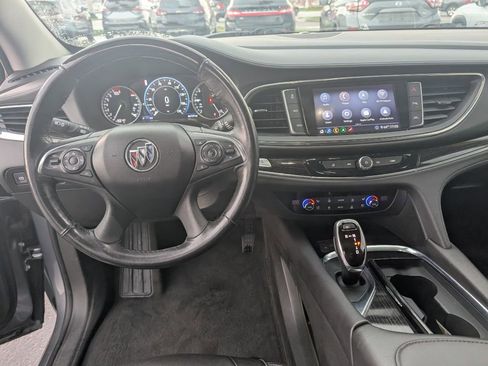 Used 2021 Buick Enclave Avenir image 10