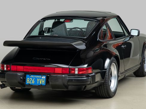 Used 1987 Porsche 911 Carrera Coupe RWD image 8