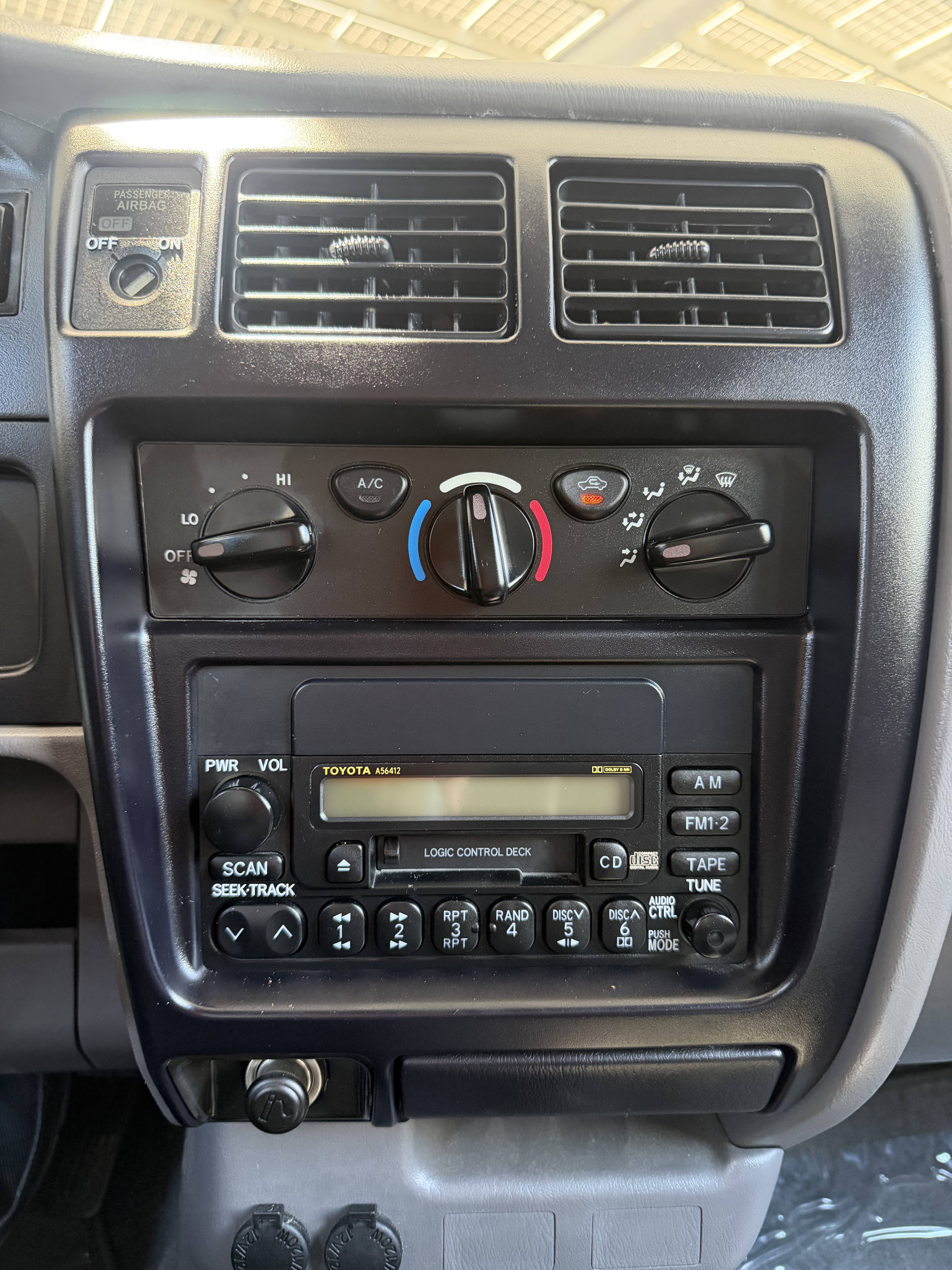 Used 2001 Toyota Tacoma 2WD Xtracab image 36