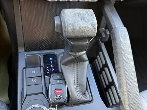 Used 2024 Toyota Tacoma SR5 image 9