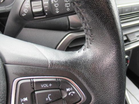 Used 2019 Ford EcoSport SE image 21