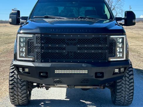 Used 2017 Ford F250 Lariat image 13