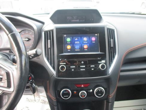 Used 2021 Subaru Crosstrek 2.0i Premium AWD/4WD image 5